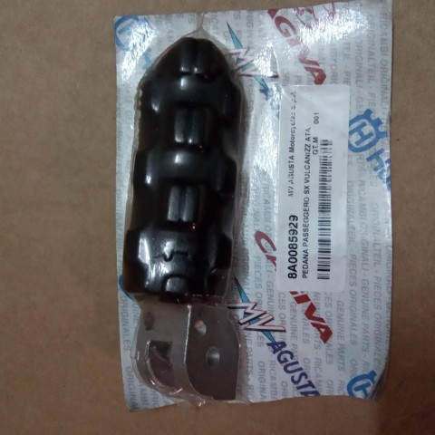 POUSA-PÉS PASS. ESQ