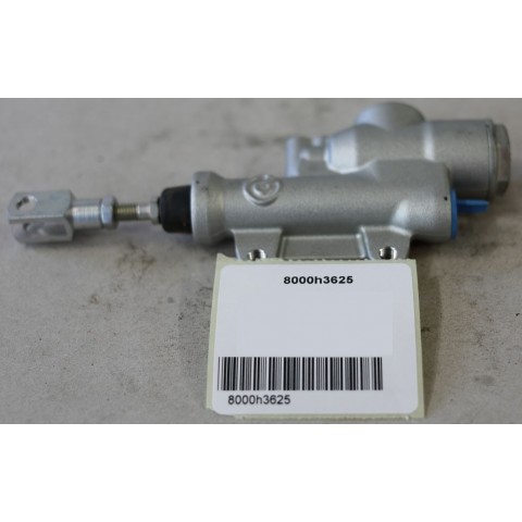 MASTER CYLINDER ASSEMBLY