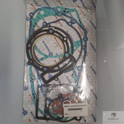 GASKET SET ENGINE 570-630